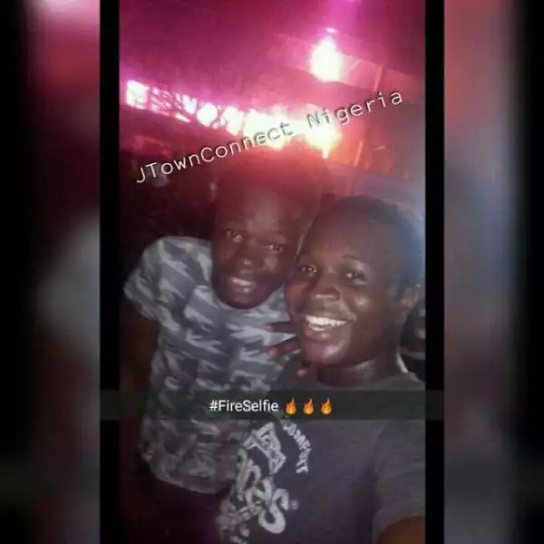 #FireSelfie: UNIJOS Student Took Selfie While The School Was On Fire (Photo)